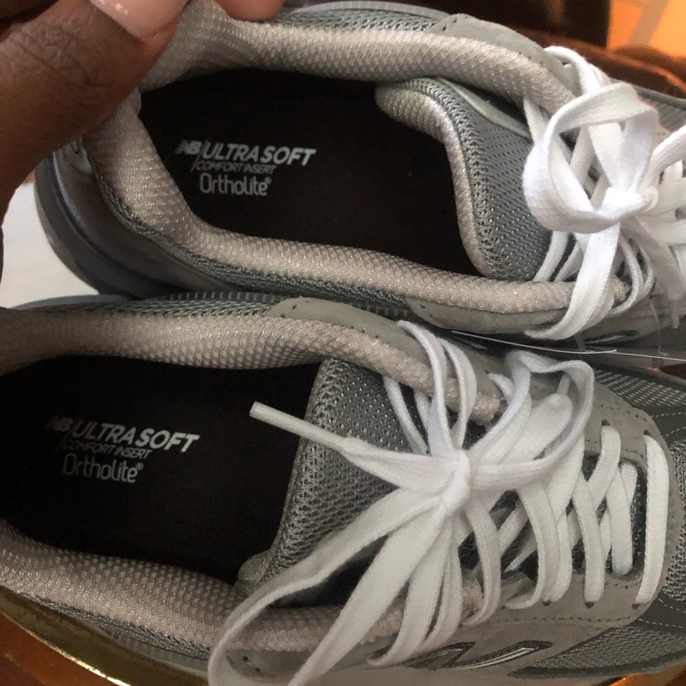 BRAND NEW new balance 990’s Size 8.5 men 10 in womens